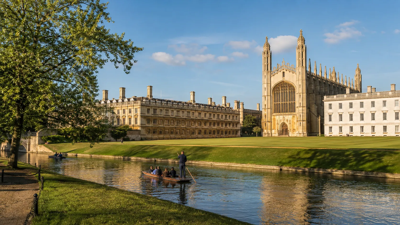 King’s College and punts on the River Cam in Cambridge